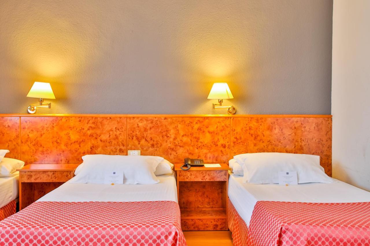 Ap Hotel Madrid Airport Zewnętrze zdjęcie
